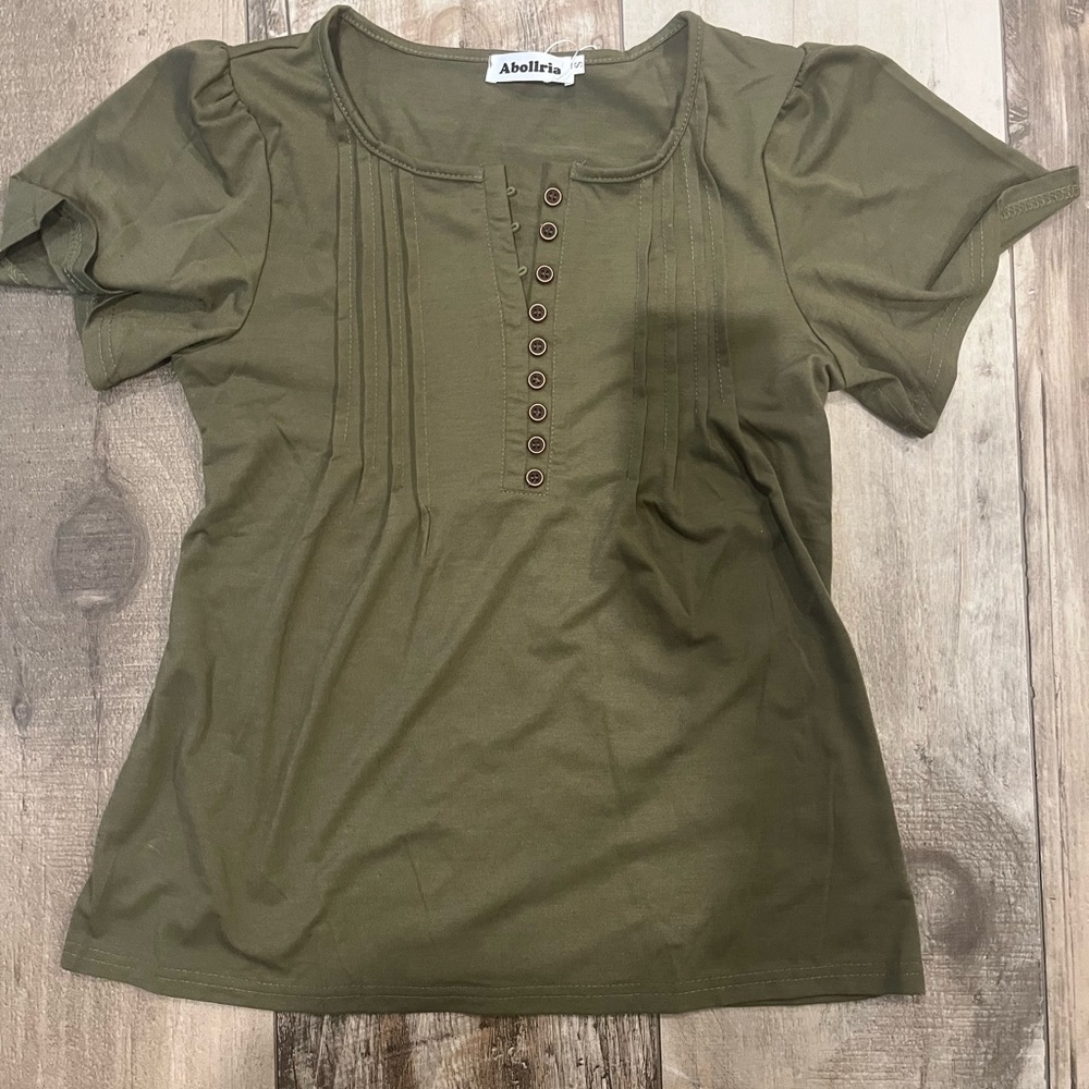 Brand new Olive green top!